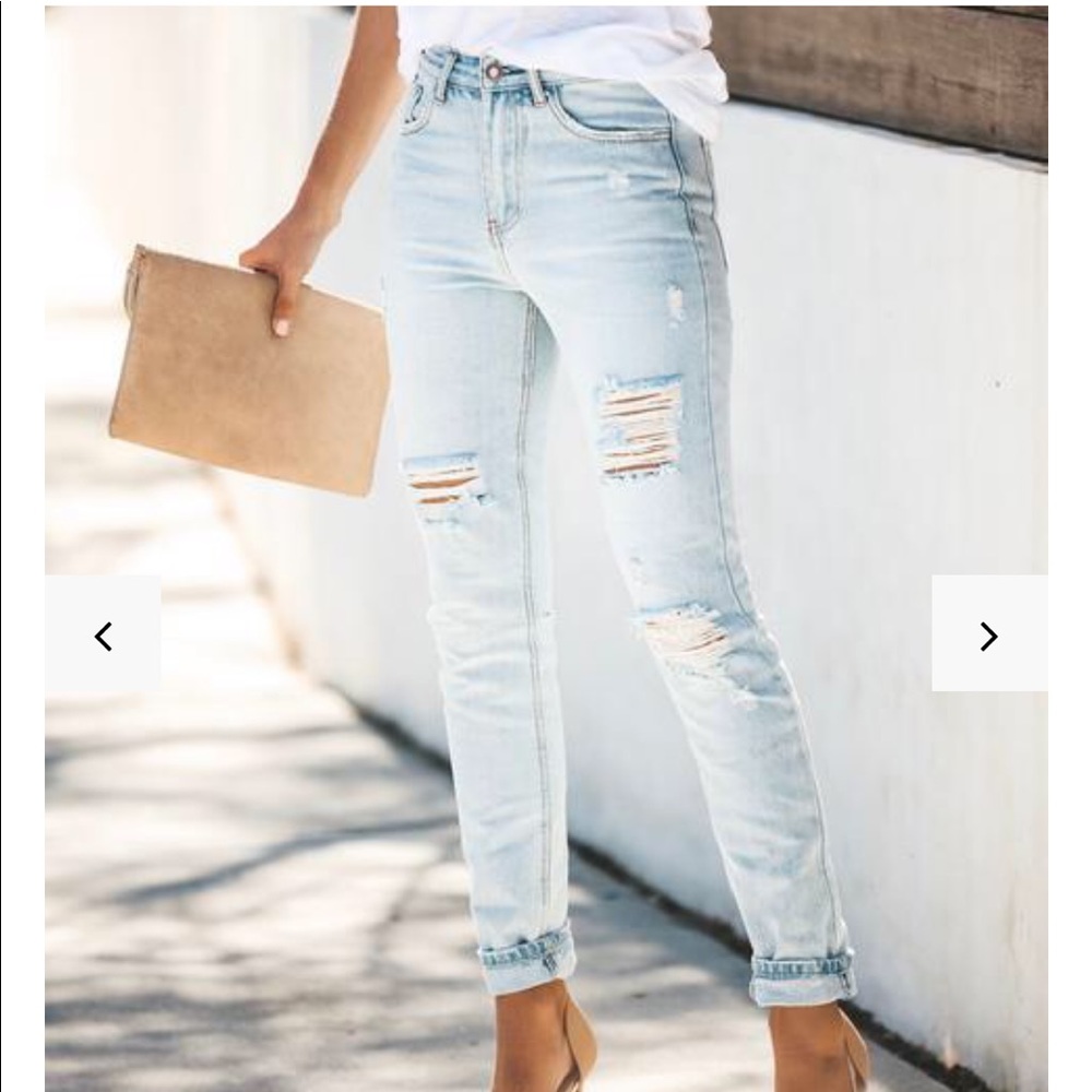 High Waisted Distressed Jeans